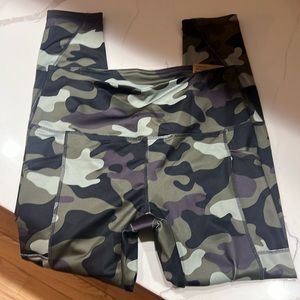 Reebok camo leggings